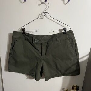 ❣️ 18 Old Navy Dark Green Women's Cargo Shorts